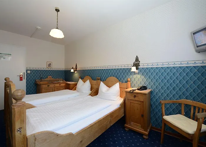 Blaue Ecke 3* אדנאו