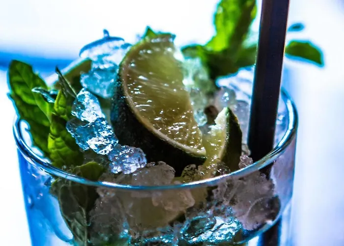 Blaue Ecke מלון 3*